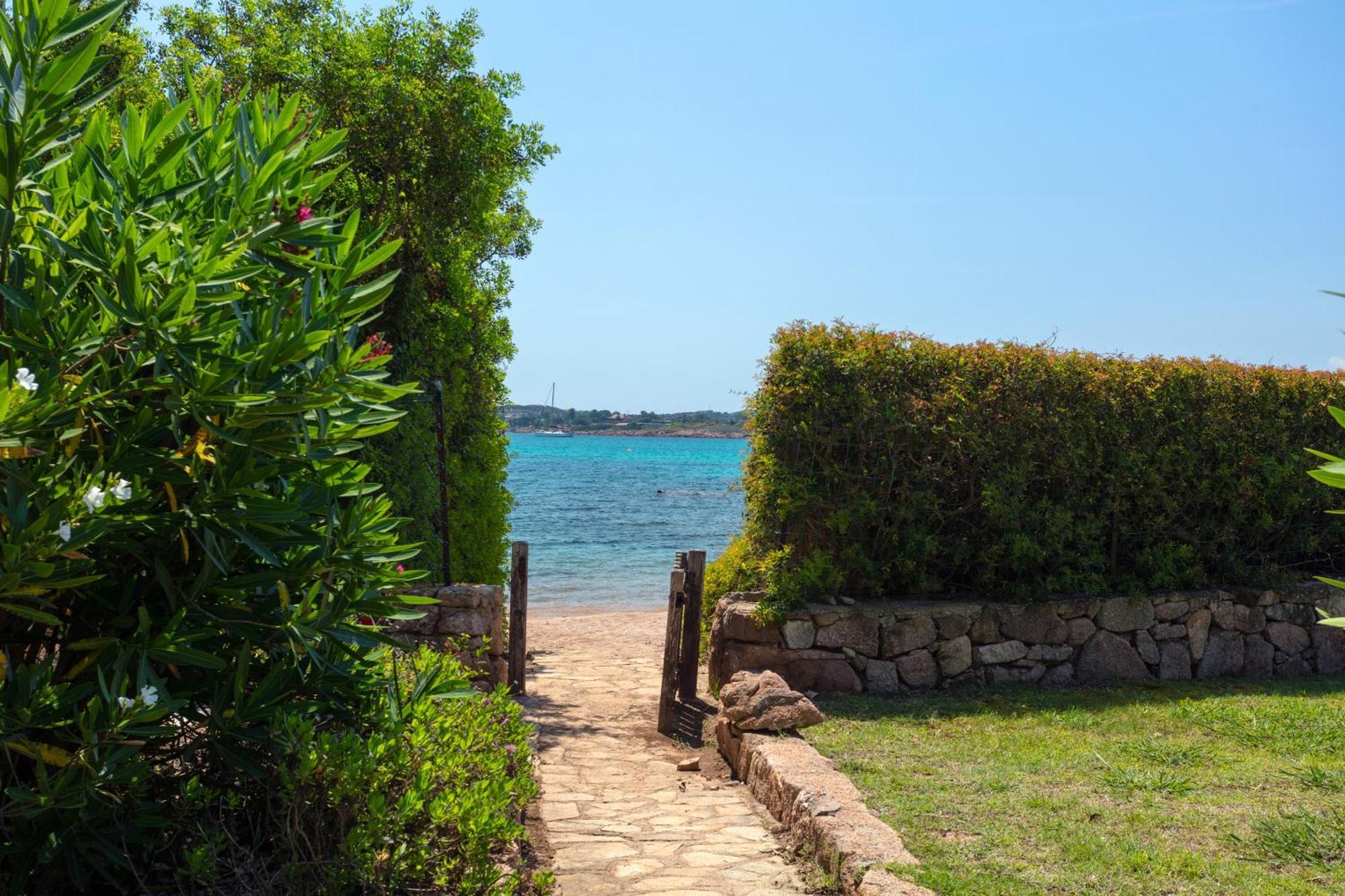 Porto Istana Baia Dorata Beach Apartment מראה חיצוני תמונה